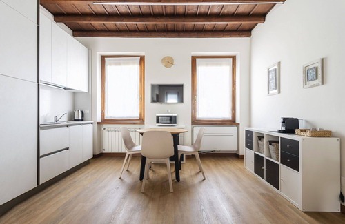 Corteolona Villa | Beautiful apartment in villa for 2 people with A/C, WIFI, TV, panoramic view and parking