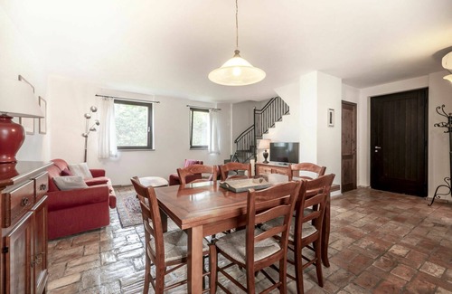 Povoletto House | Beautiful apartment in villa for 4 guests with WIFI, A/C, pool, TV, terrace and pets allowed