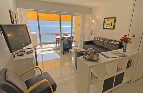 Ascona Apartment | Beautiful apartment on the lake promenade with stunning views of Ascona