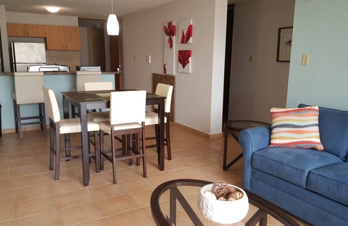El Combate Apartment | Beautiful Apartment With Ocean View And Located in Front Of Pool Beach in front