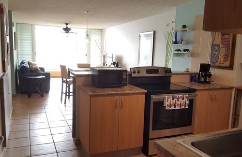 El Combate Apartment | Beautiful Apartment With Ocean View And Located in Front Of Pool Beach in front