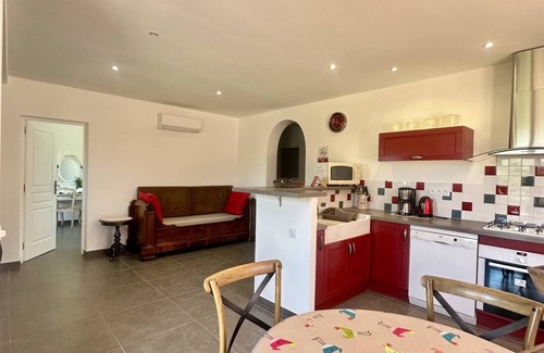Aregno Apartment | Beautiful apartment with garden