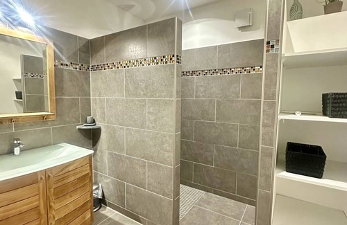 Aregno Apartment | Beautiful apartment with garden