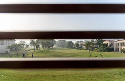 Bissar Akbarpur Apartment | Beautiful Apartments at Tarudhan Valley Golf Resort, Manesar