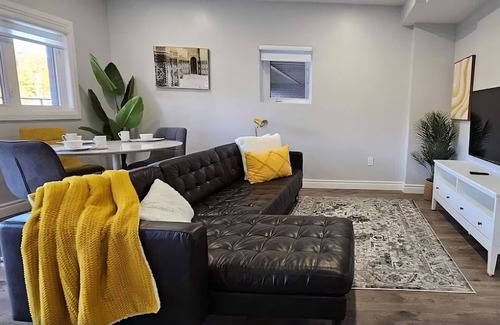 Burlington Apartment | Beautiful basement apartment with 2 bedrooms plus 2 washrooms
