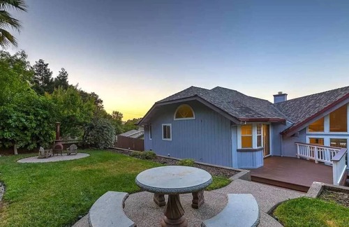 El Sobrante House | Beautiful Bay House With Valley Views Near SF/Napa