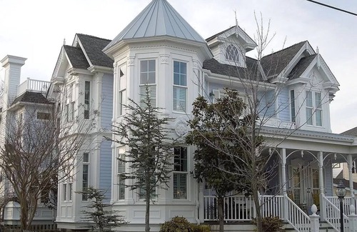 Stone Harbor House | Beautiful Bayfront House w/Boat Dock. Enjoy the Sunsets across Carnival Bay!
