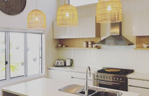 Sapphire Beach House | Beautiful beach side home - 200m walk to the beach!