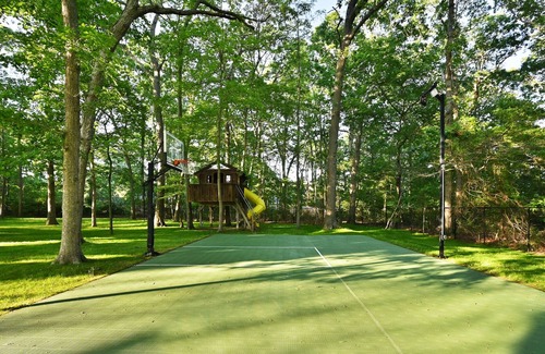 East Moriches House | BEAUTIFUL BEACH ESCAPE NEAR WESTHAMPTON BEACH VILLAGE!!