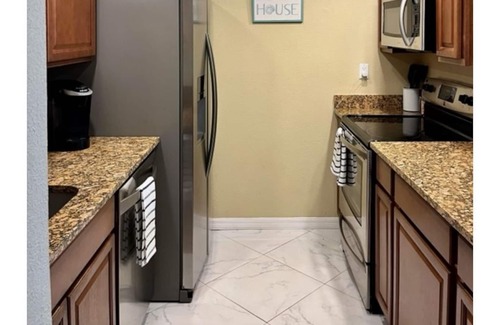 Largo House | Beautiful beach townhome -Walking distance to Indian Rocks Beach!