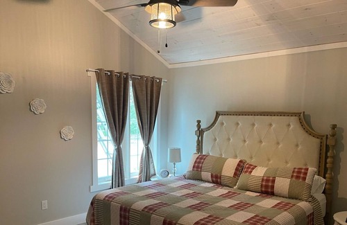 Otter Lake Ski Chalet | Beautiful brand new Cottage for rent in Otter Lake, QC, on beautiful Clarke Lake