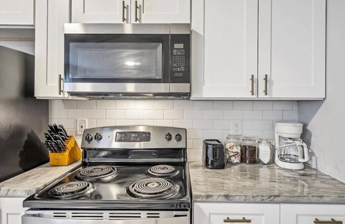 Tower Grove South House | Beautiful, Brand New Tower Grove Unit! 2n