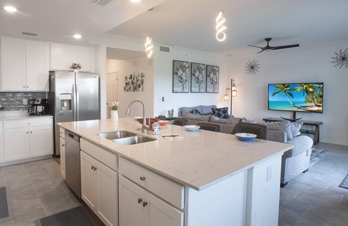 Lakewood Ranch Condo | Beautiful brand new 1st Floor 2/bed, 2/bath with golf & lake view