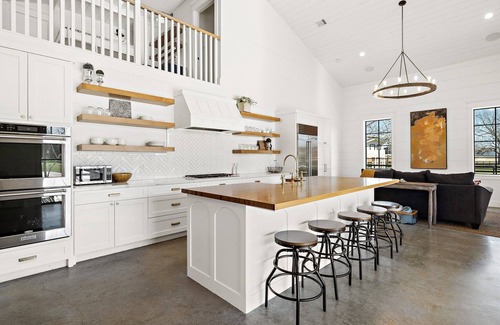 Clodine House | Beautiful Brazos Barndominium