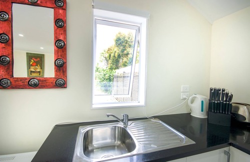 East Tamaki Apartment | Beautiful & Bright Studio APT