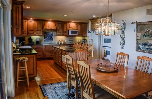 Alanson House | Beautiful Burt Lake Family Getaway