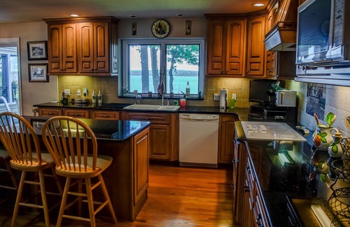 Alanson House | Beautiful Burt Lake Family Getaway