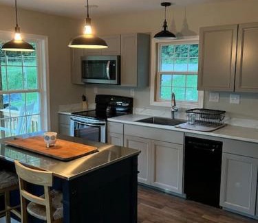 Winston House | Beautiful Cabin in Red Lick Valley
