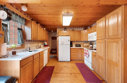 Spearfish House | Beautiful Cabin in the Black Hills-near Spearfish & Sturgis!