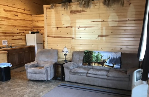 Niobrara Cabin | Beautiful cabin/room that sleeps up to 6 people. Lots of parking room.