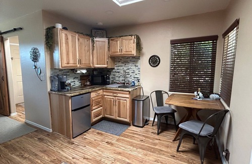 Dewey-Humboldt Cabin | Beautiful cabin retreat with gorgeous views! Pet friendly with wide open spaces.