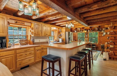 Harbor Springs Cabin | Beautiful cabin in Good Hart with water access!