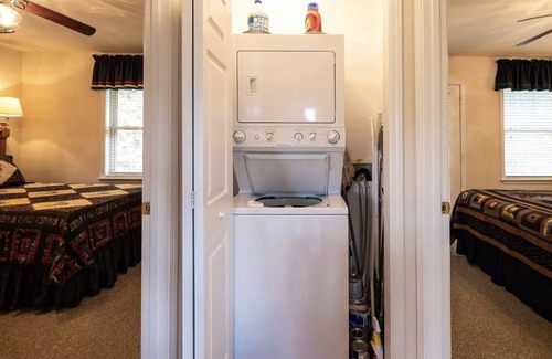 Marble Cabin | Beautiful cabin with long range views.