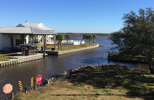 Hackberry Condo | Beautiful Calcasieu Fish Camp Right on the Water