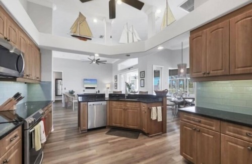 White Marsh House | Beautiful Canal front home in Rotonda West