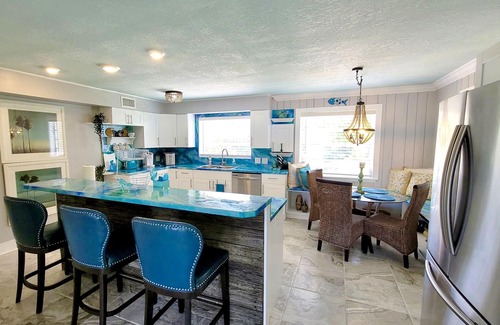 Long Key House | Beautiful Canalfront Home in Layton with Dockage