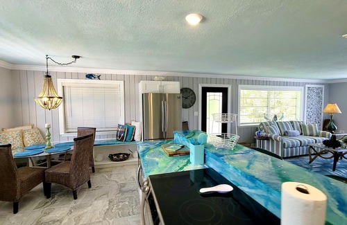 Long Key House | Beautiful Canalfront Home in Layton with Dockage