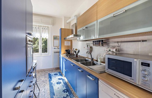 San Martino House | Beautiful "Casa Vacanza Elena" with Mountain View, Garden, Balcony and Wi-Fi