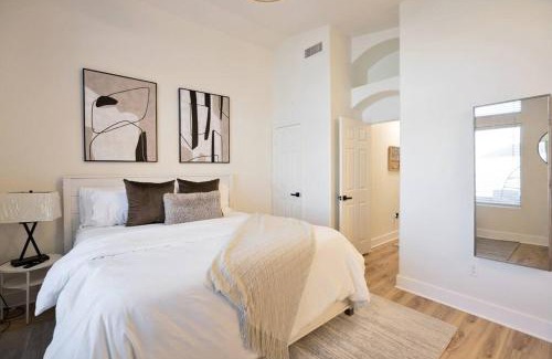 Peoria House | Beautiful CasaCamila Hideaway YourHomeAwayfromHome