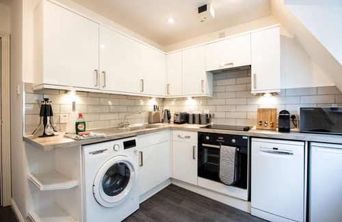 Oxford City Centre Apartment | Beautiful central apartment with parking