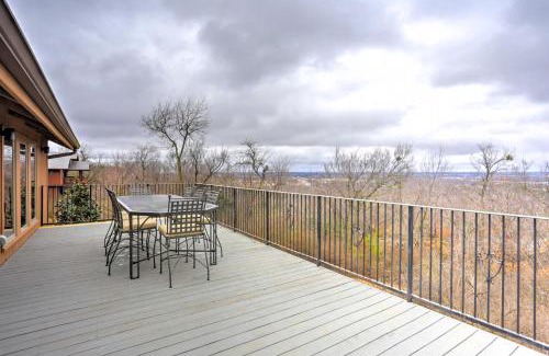 Fayetteville House | Beautiful Central Fayetteville Townhome with Views!