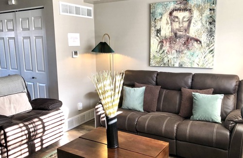 Clearfield House | Beautiful centrally located townhome!! 5 minutes to HAFB and Freeport Center!!