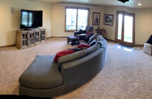 Piedmont House | Beautiful centrally Located 5BR home in Black Hills!