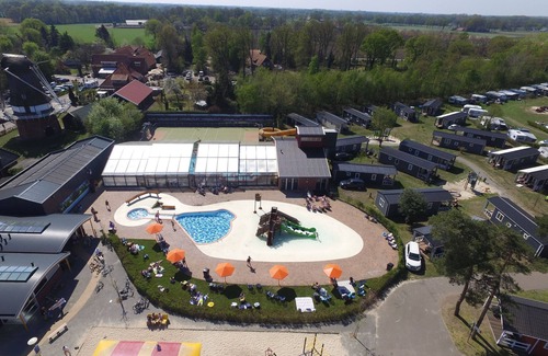 Reutum Ski Chalet | Beautiful chalet on a playground, in a holiday park in the heart of Twente