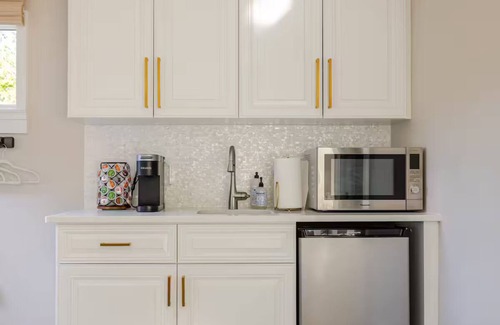SoHo Apartment | Beautiful charming brand new studio in the Heart of Hyde Park