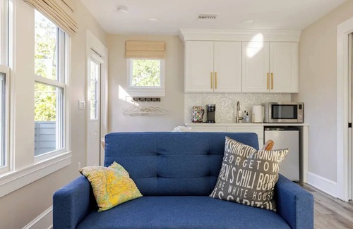 SoHo Apartment | Beautiful charming brand new studio in the Heart of Hyde Park