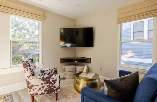 SoHo Apartment | Beautiful charming brand new studio in the Heart of Hyde Park