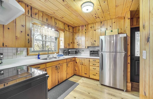 Chetek Cottage | Beautiful Chetek Home w/Prairie Lake Access!