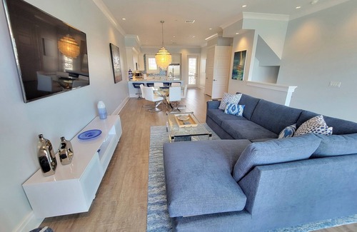 Clearwater Beach House | Beautiful Clearwater Beach Waterfront Townhome with Boat Slip!