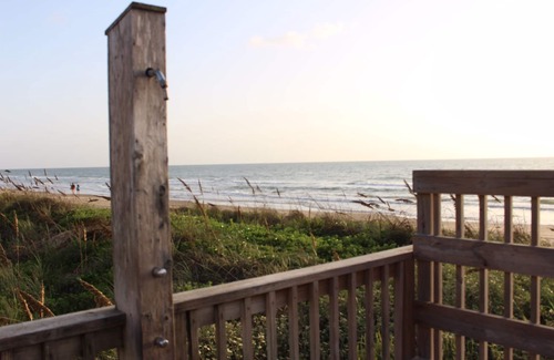 South Padre Island House | Beautiful Condo Just Steps From the Beach