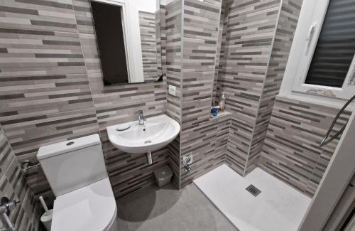 Cit Turin Apartment | Beautiful, comfortable, and brand new!