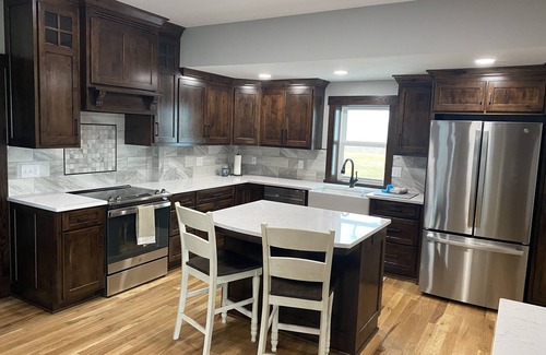 Pemberton Other | Beautiful completely renovated farmhouse with all the modern amenities!