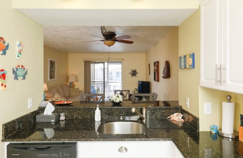 Grove City House | Beautiful Condo with first class amenities on Charlotte Harbor, Orlando Condo 4851