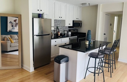 Aspen Hill Condo | Beautiful condo - Entire place (1bed/1bath)