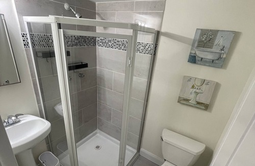 Aspen Hill Condo | Beautiful condo - Entire place (1bed/1bath)