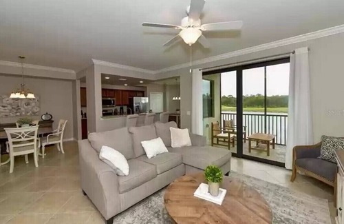 Lakewood Ranch Condo | Beautiful condo in gorgeous Lakewood National golf community